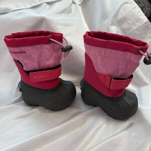 Columbia Powderbug Plus Snow Boot Pink and Black Colors, size 4